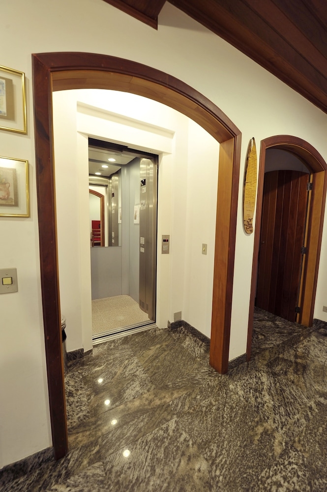 숙박 시설 내 편의 시설/서비스