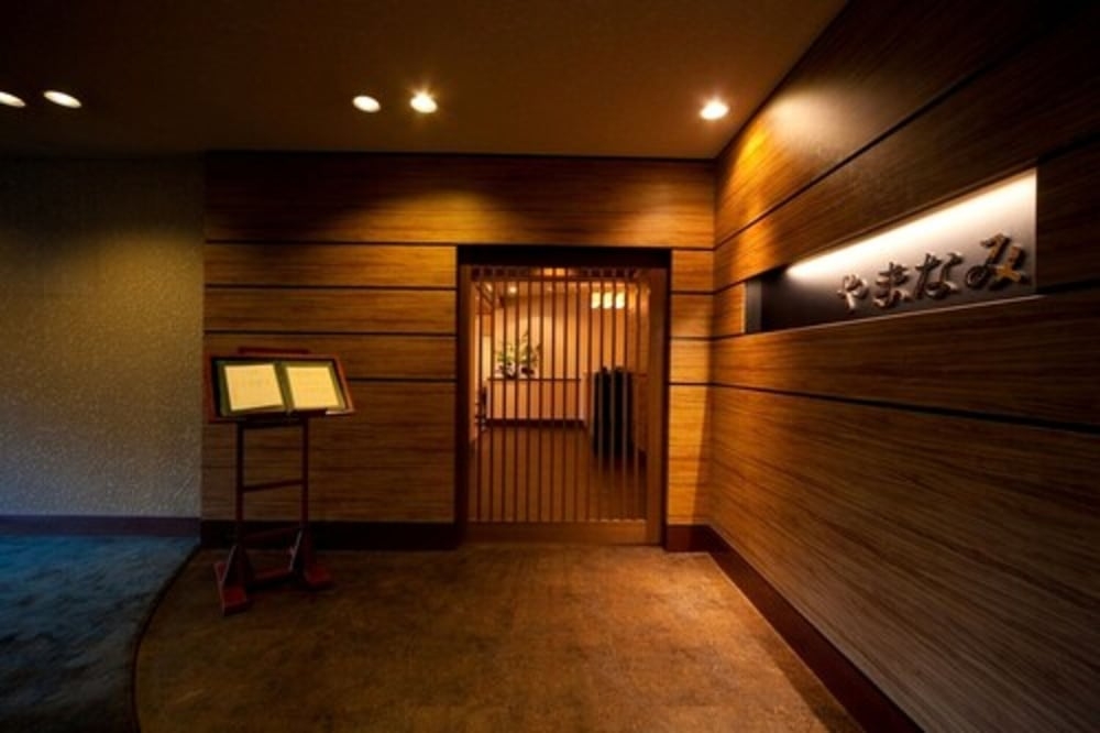 숙박 시설 입구