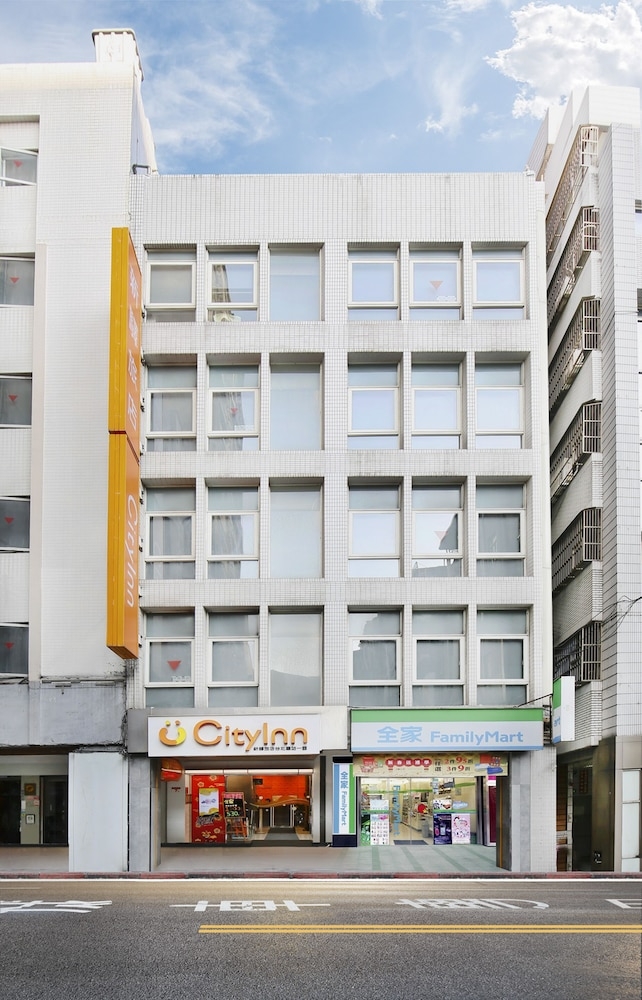 숙박 시설 정면