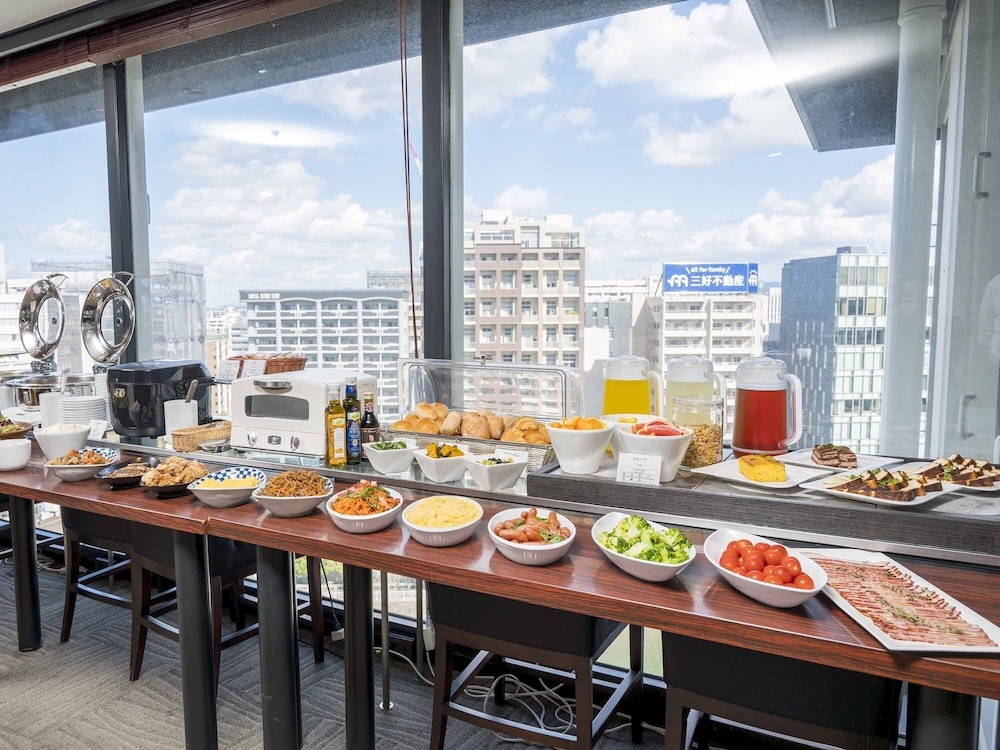 뷔페 아침 식사