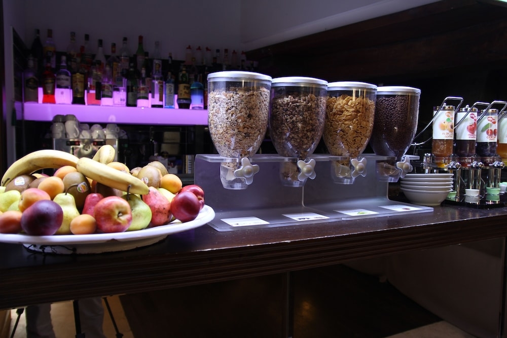 뷔페 아침 식사