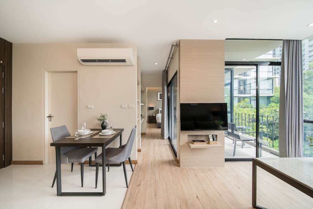 객실 내 식사 공간