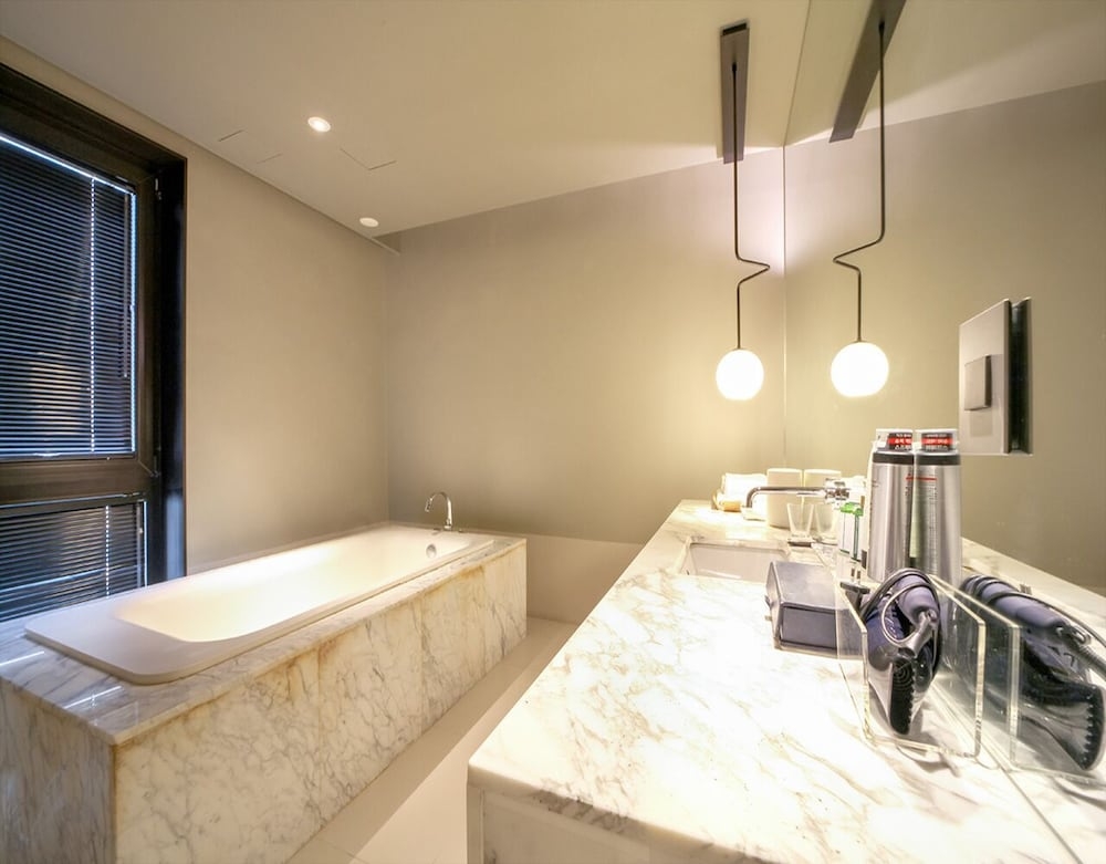 숙박 시설에서 보는 시내 전망