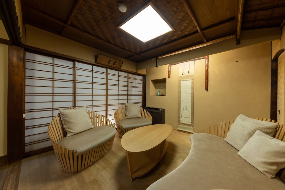 숙박 시설 정면