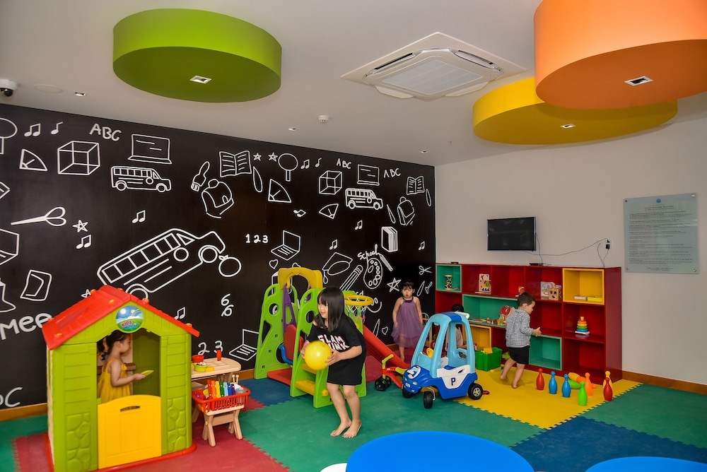 어린이 놀이 공간 - 실내