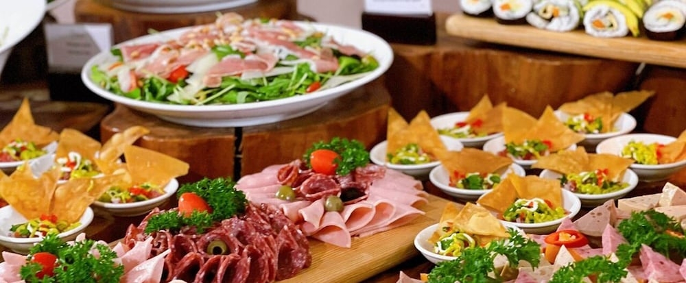 뷔페 아침 식사