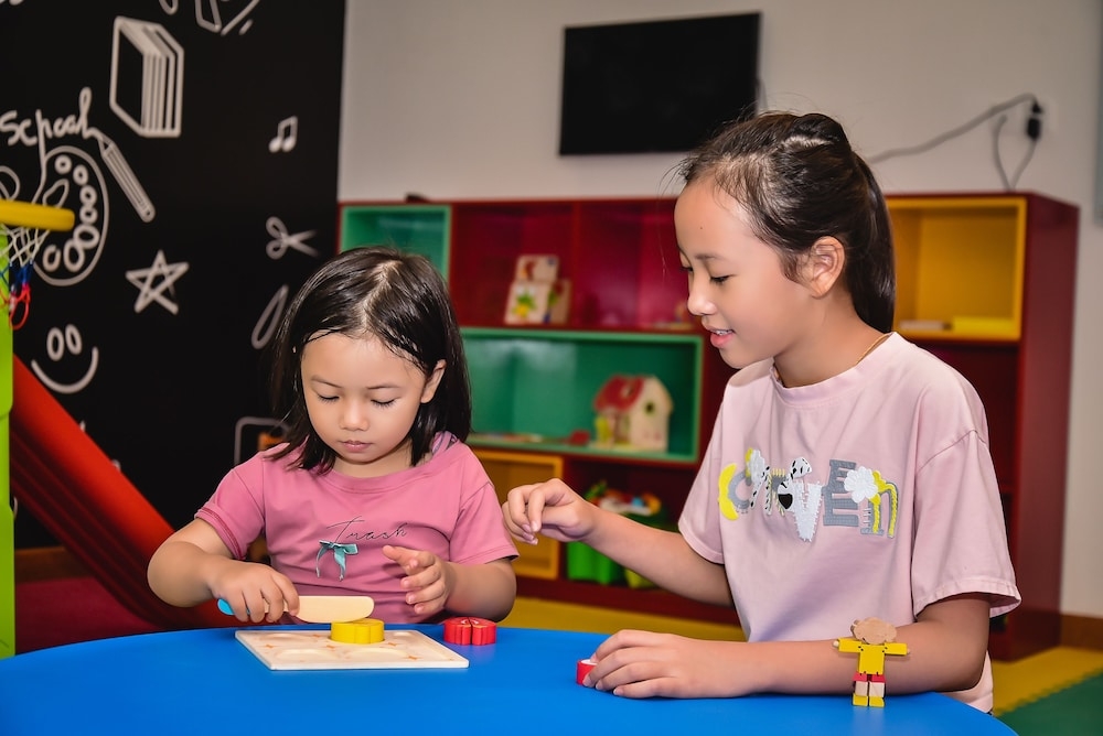 어린이 놀이 공간 - 실내