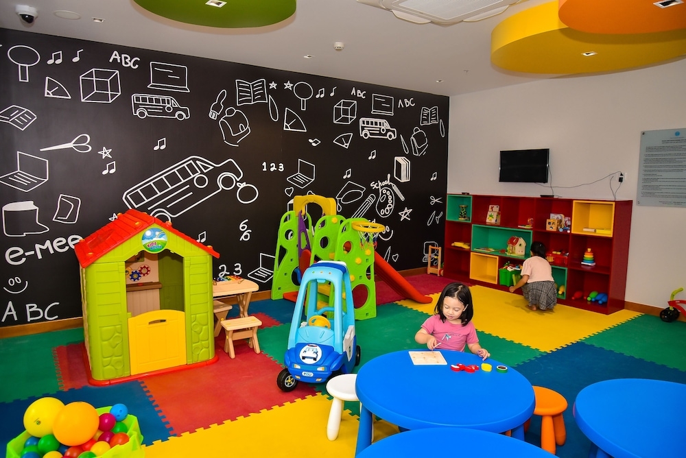 어린이 놀이 공간 - 실내