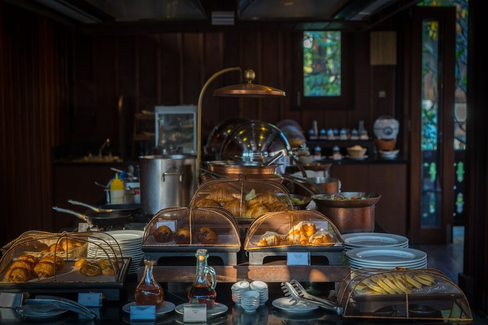 뷔페 아침 식사