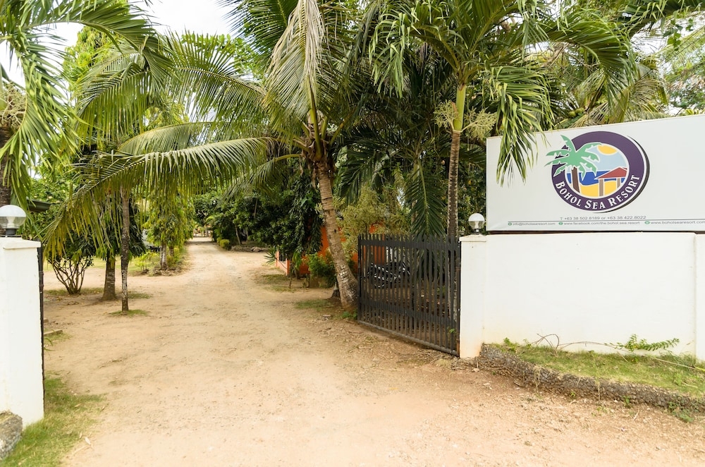 숙박 시설 입구