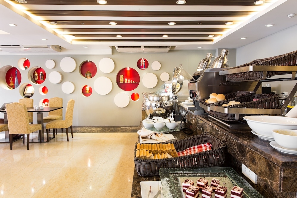 뷔페 아침 식사