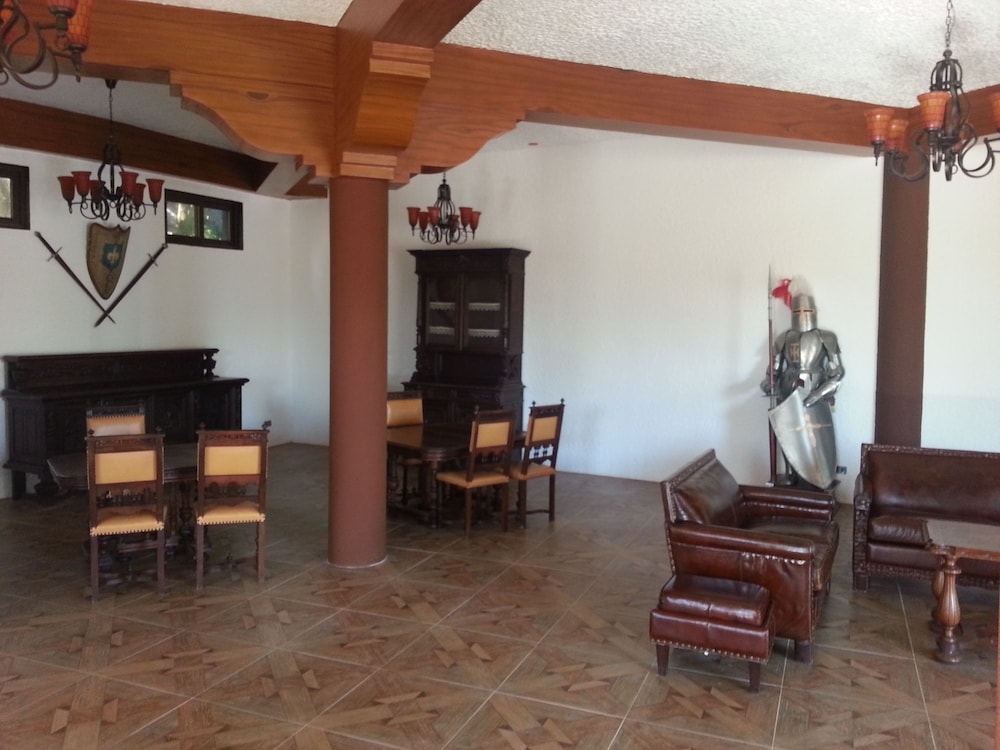 로비 좌석 공간