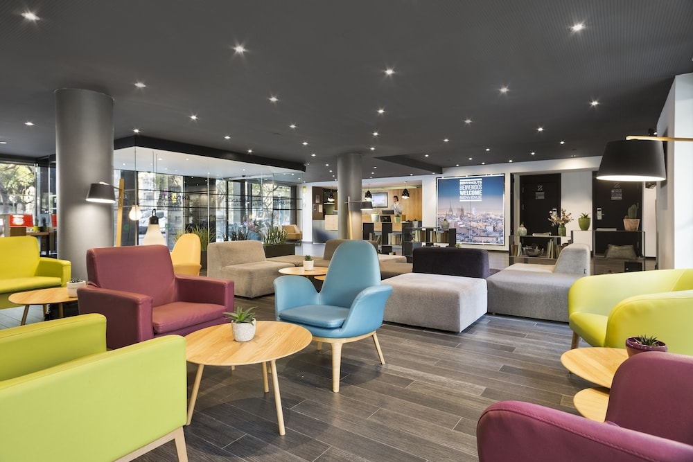 로비 좌석 공간