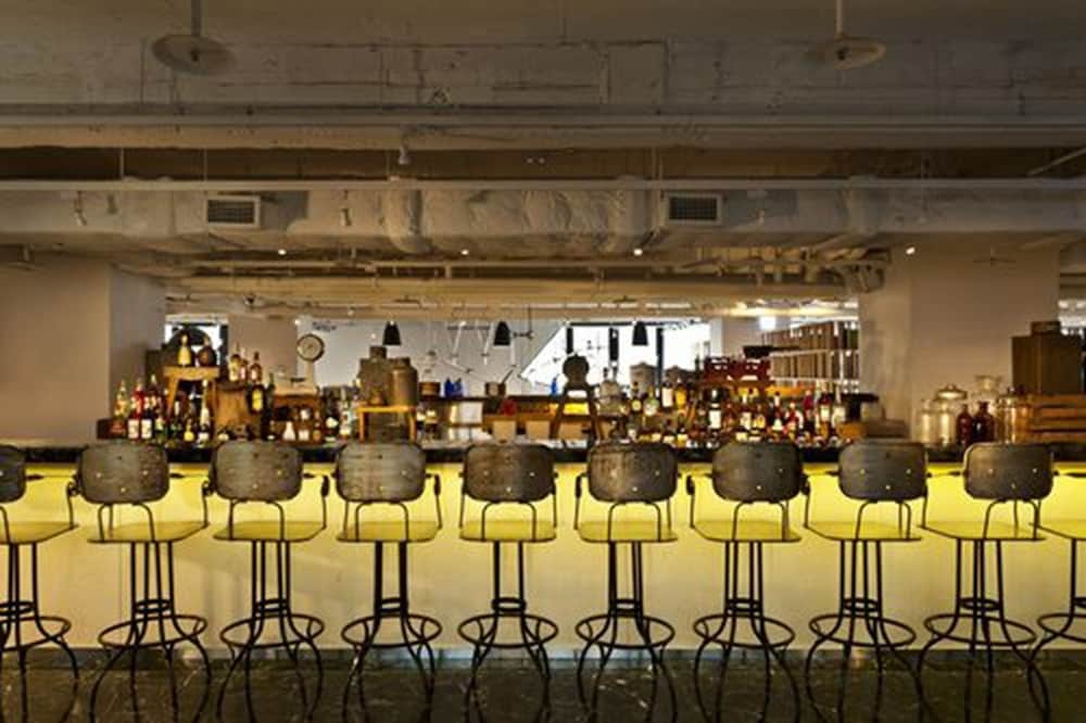 바(숙박 시설 내)