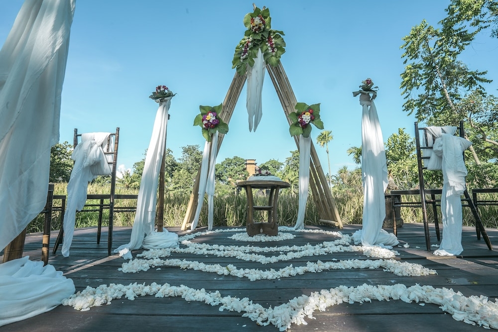 야외 결혼식 공간