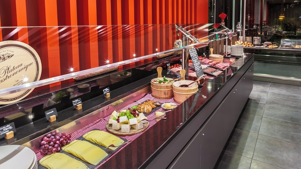 뷔페 아침 식사