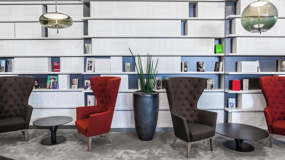 로비 좌석 공간