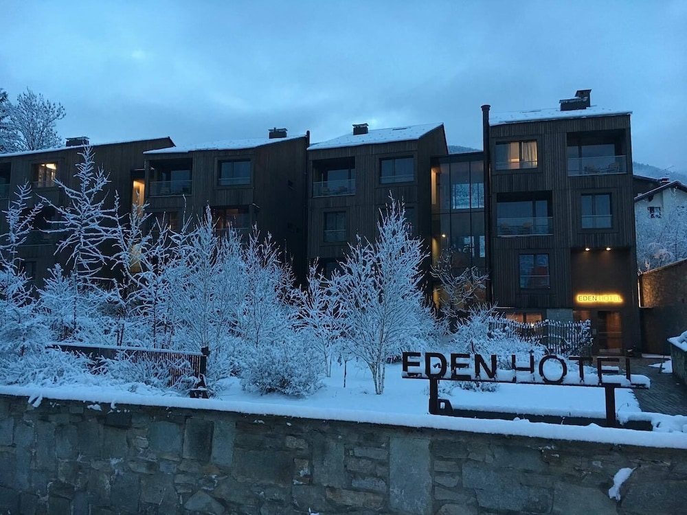 숙박 시설 정면