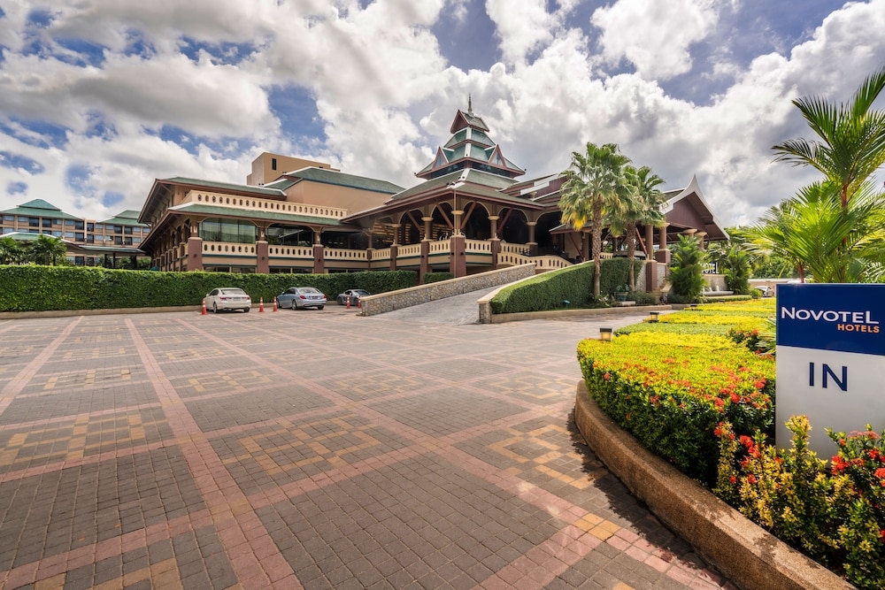 숙박 시설 입구