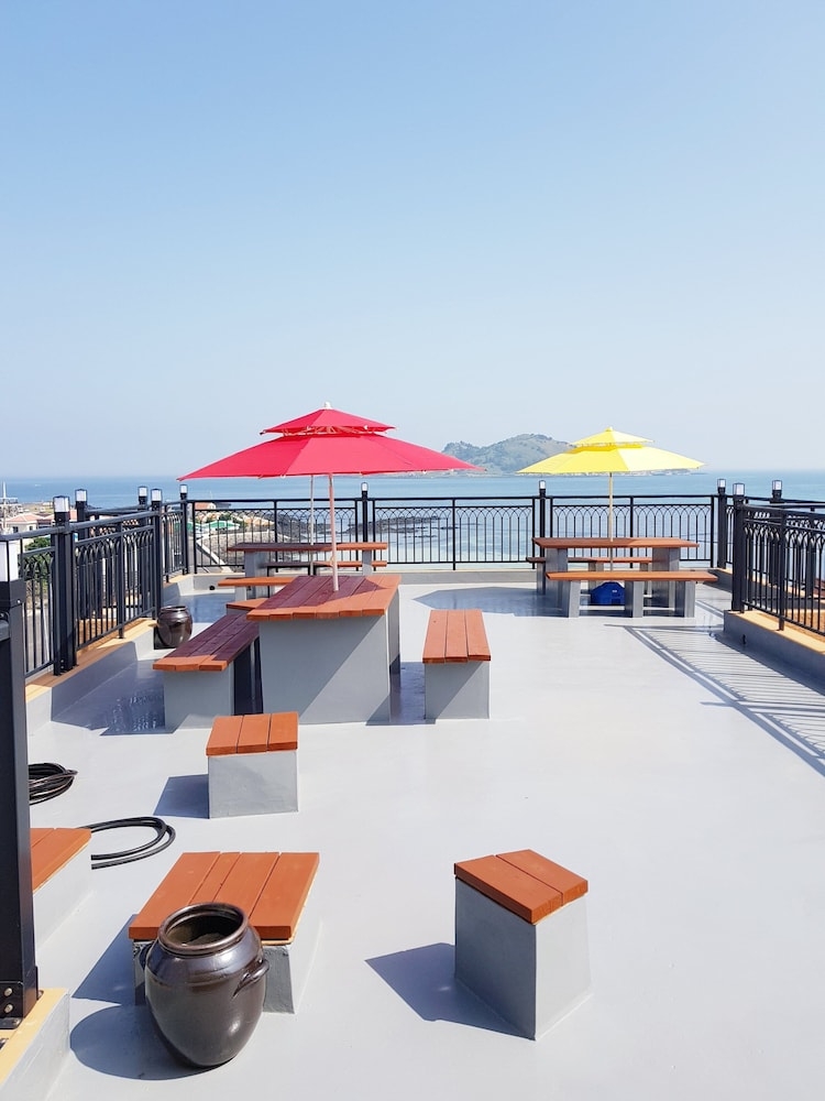 숙박 시설에서 보는 주변 전망