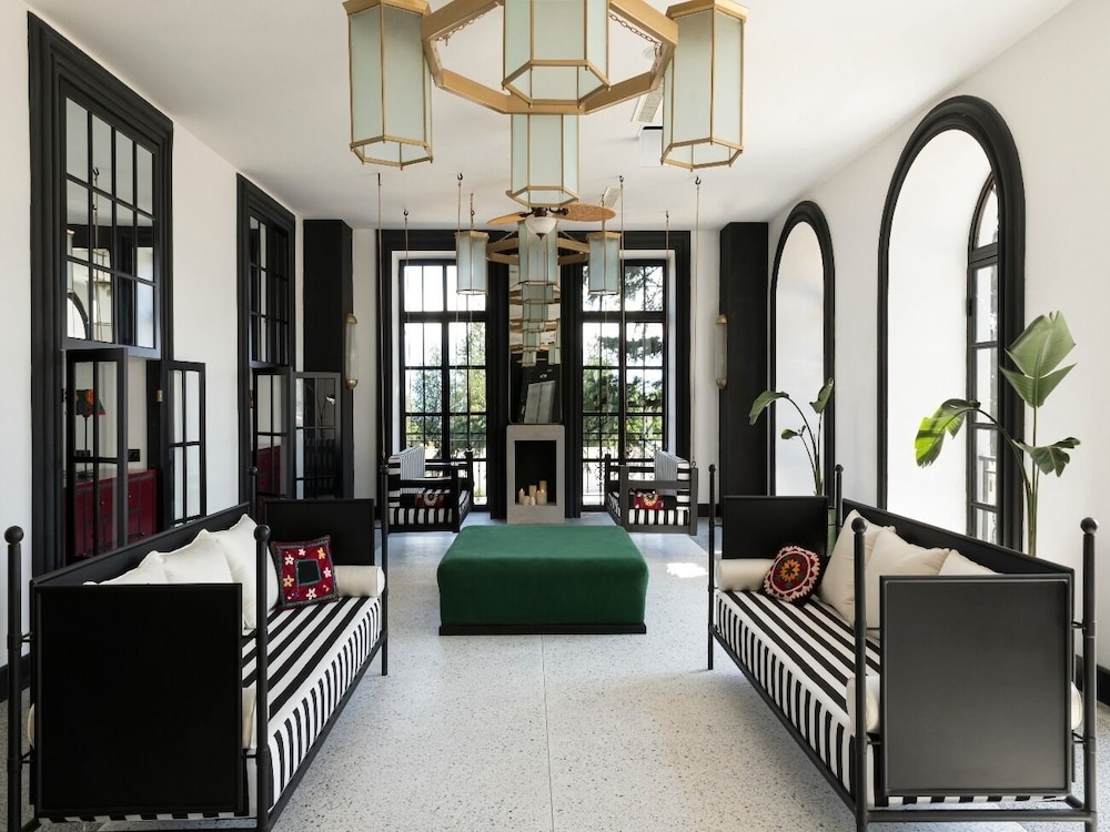 로비 좌석 공간