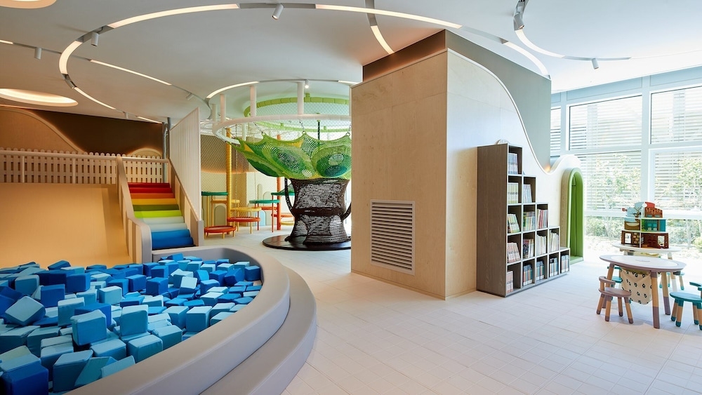 어린이 놀이 공간 - 실내