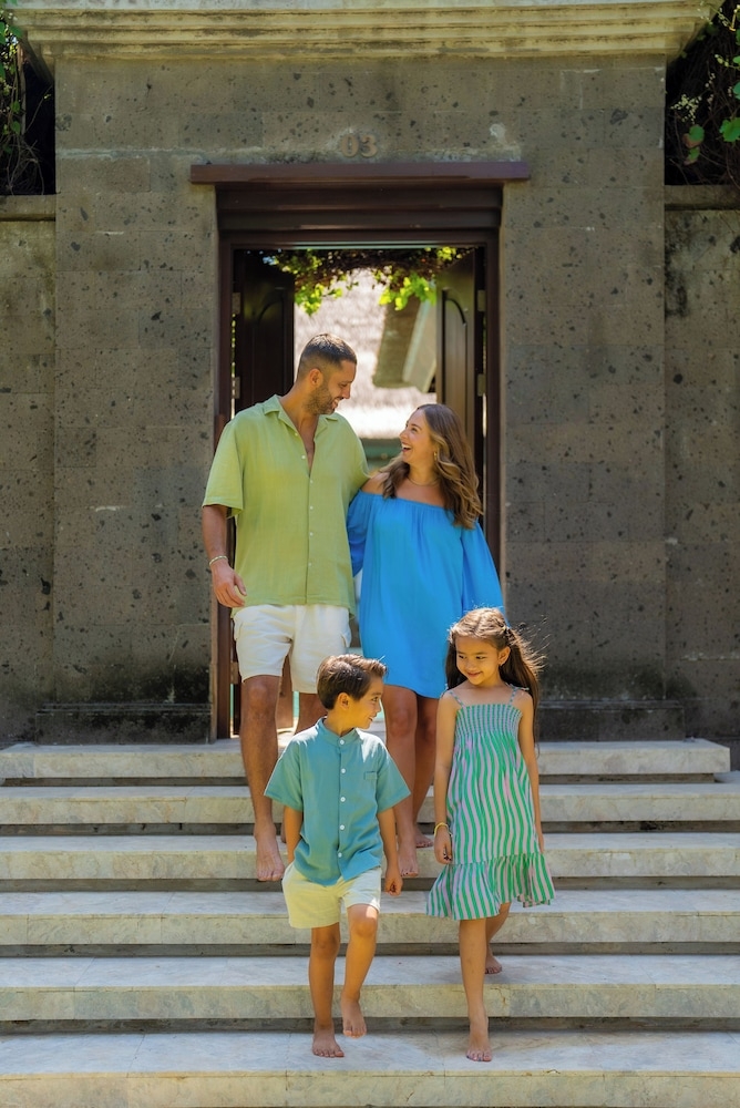 어린이 놀이 공간 - 야외