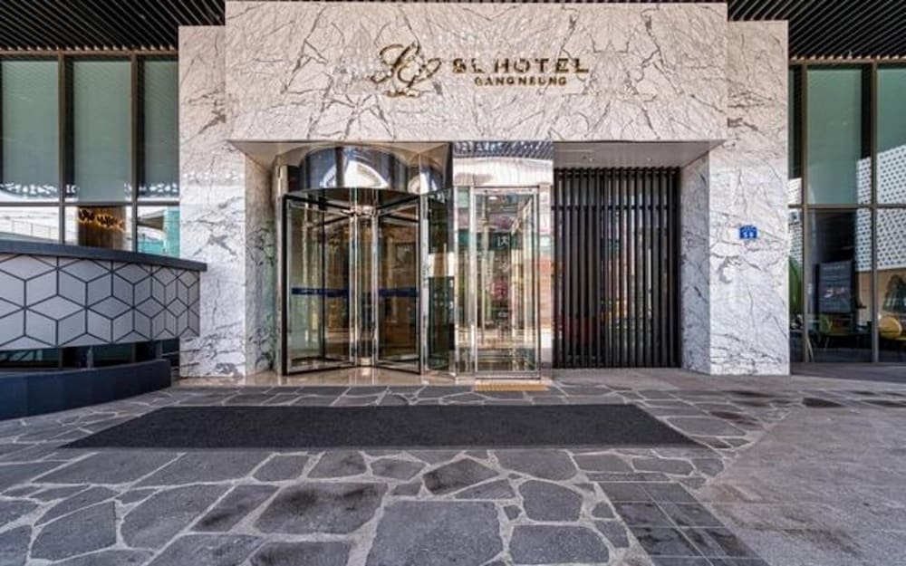 숙박 시설 입구