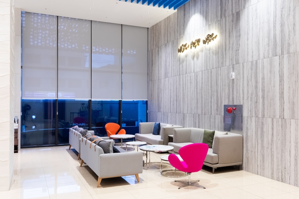 로비 좌석 공간