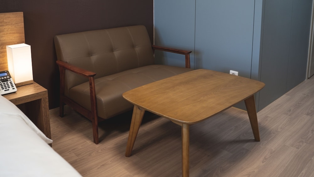 객실 내 식사 공간