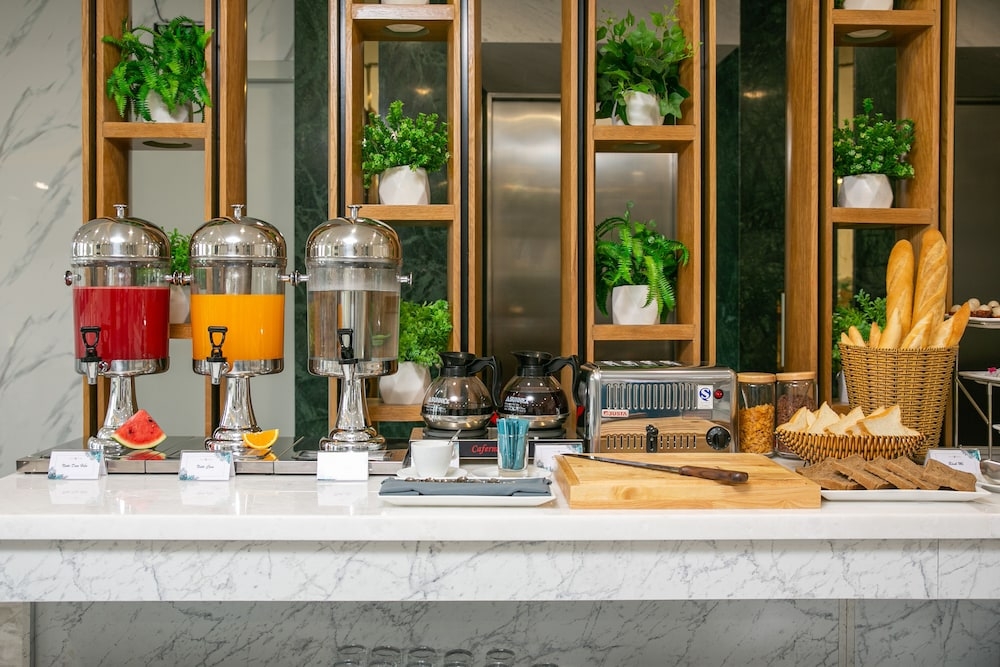 뷔페 아침 식사