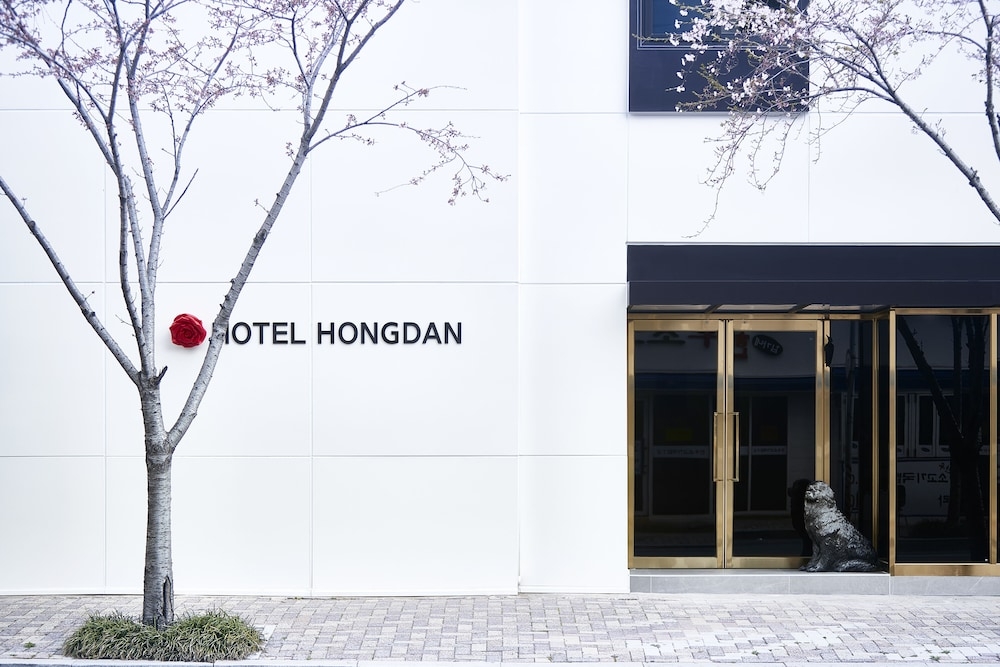 숙박 시설 정면