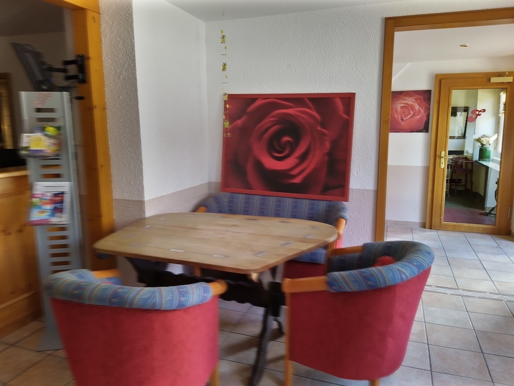 로비 좌석 공간