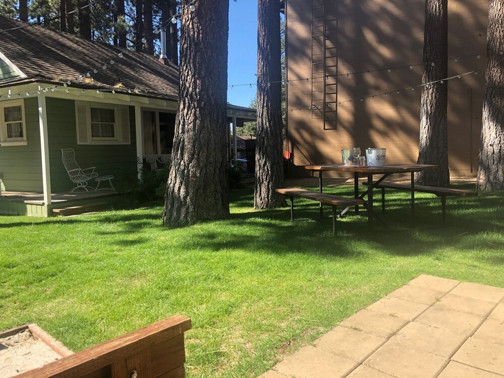 숙박 시설 구내