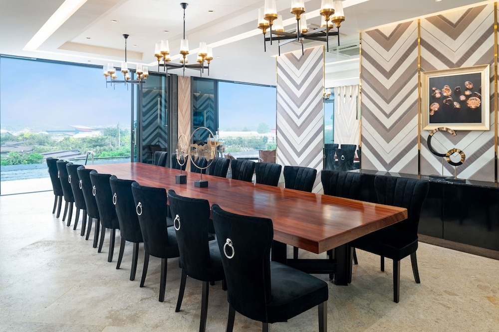 객실 내 식사 공간