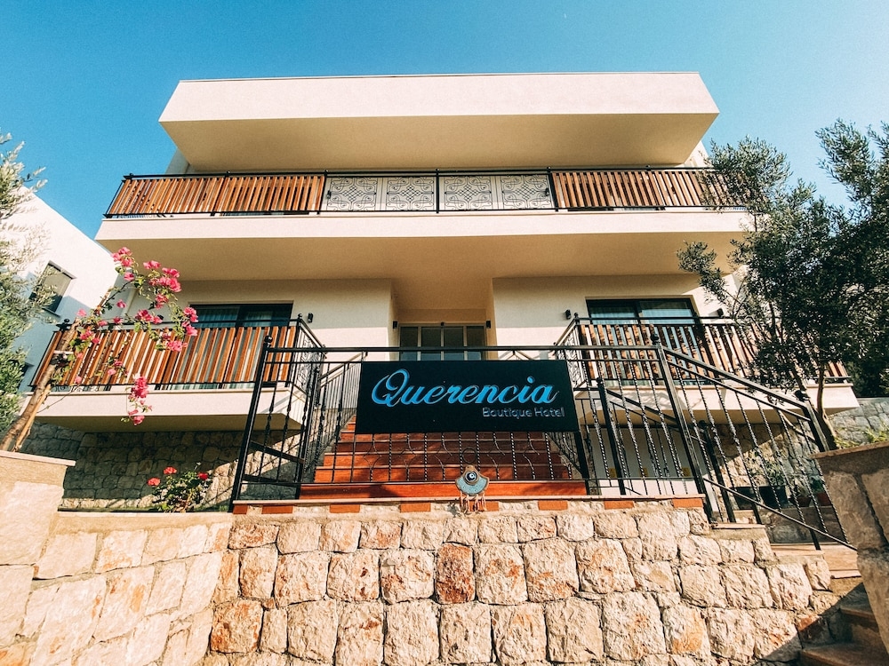 숙박 시설 정면