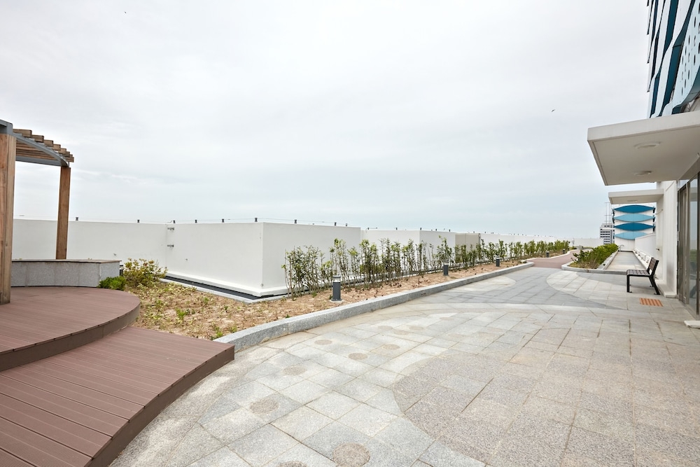 숙박 시설 입구