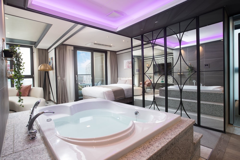 전용 스파 욕조