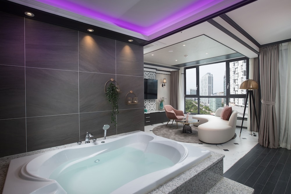 전용 스파 욕조