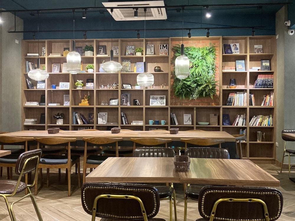 로비 좌석 공간