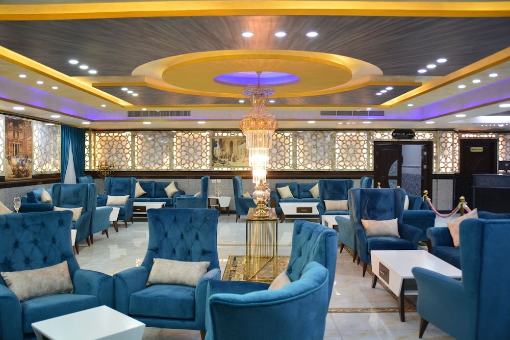 로비 좌석 공간