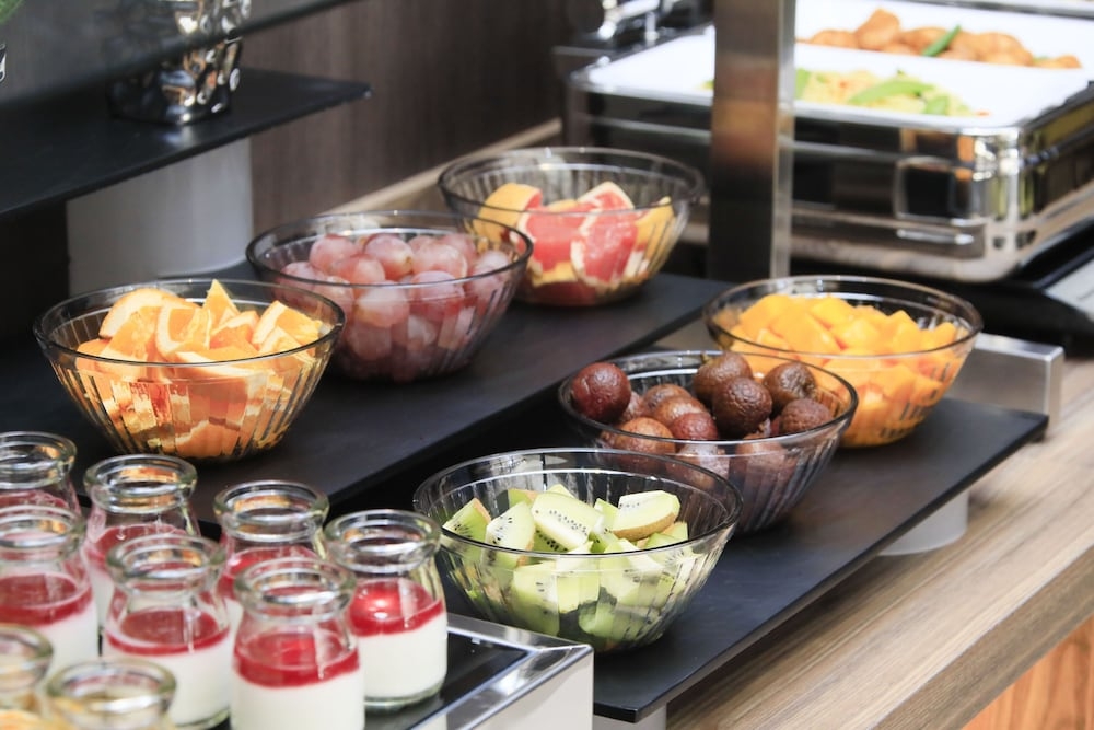 뷔페 아침 식사