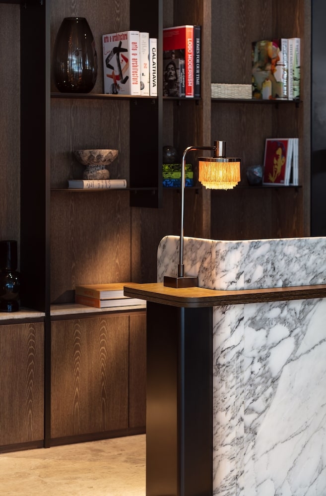 콘시어지 데스크