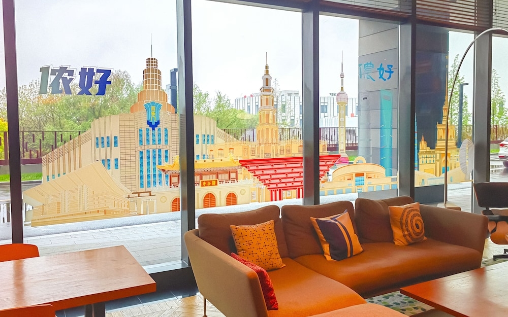 로비 좌석 공간