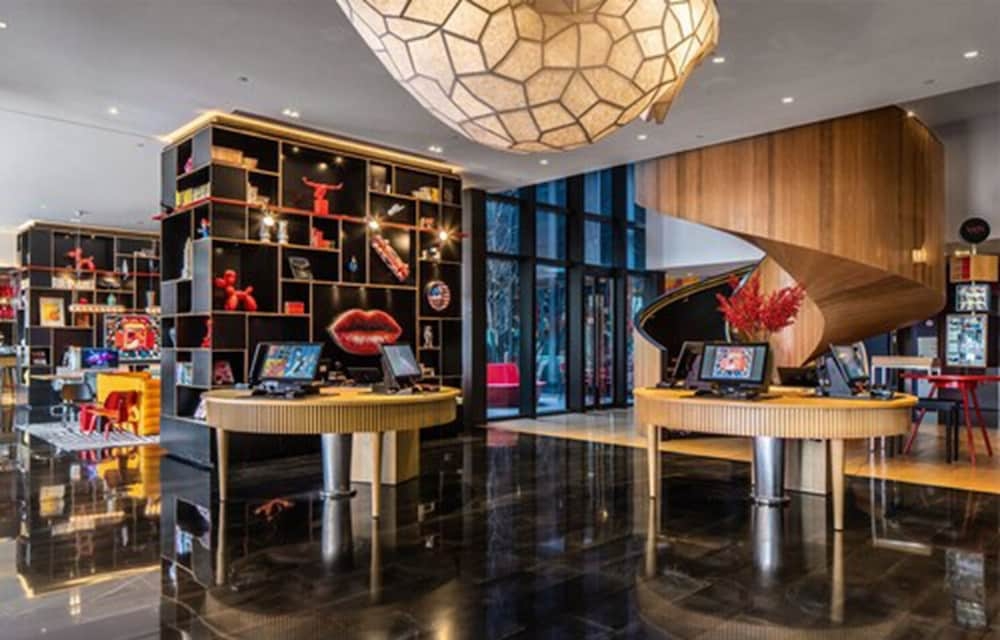 로비 좌석 공간