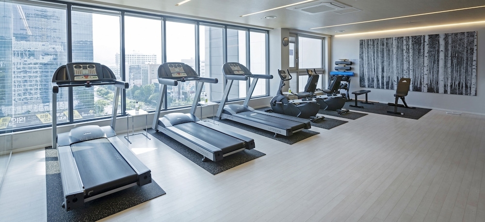 피트니스 시설