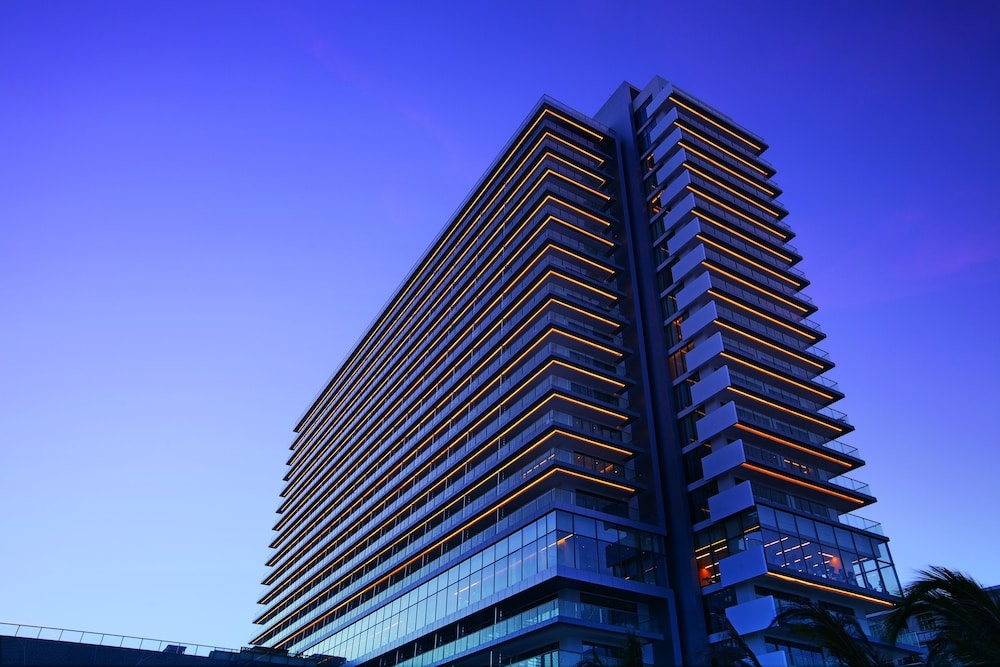 숙박 시설 정면