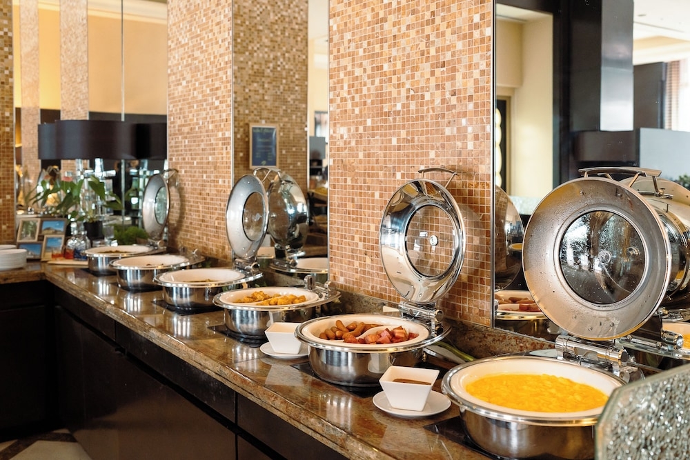 뷔페 아침 식사