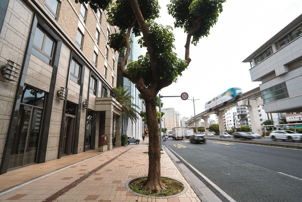 숙박 시설 입구