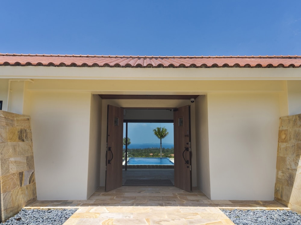 숙박 시설 입구